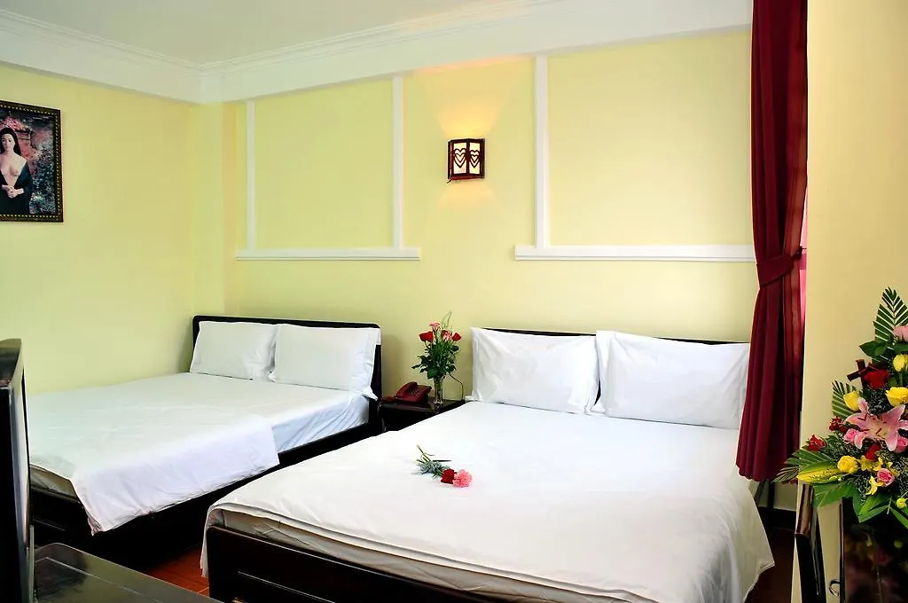 Sea Breeze Hotel نها ترانج
